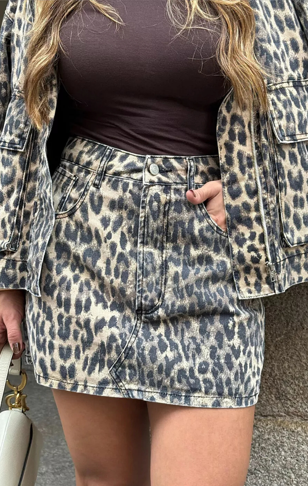 Mini Saia Animal Print Savage Jeans
