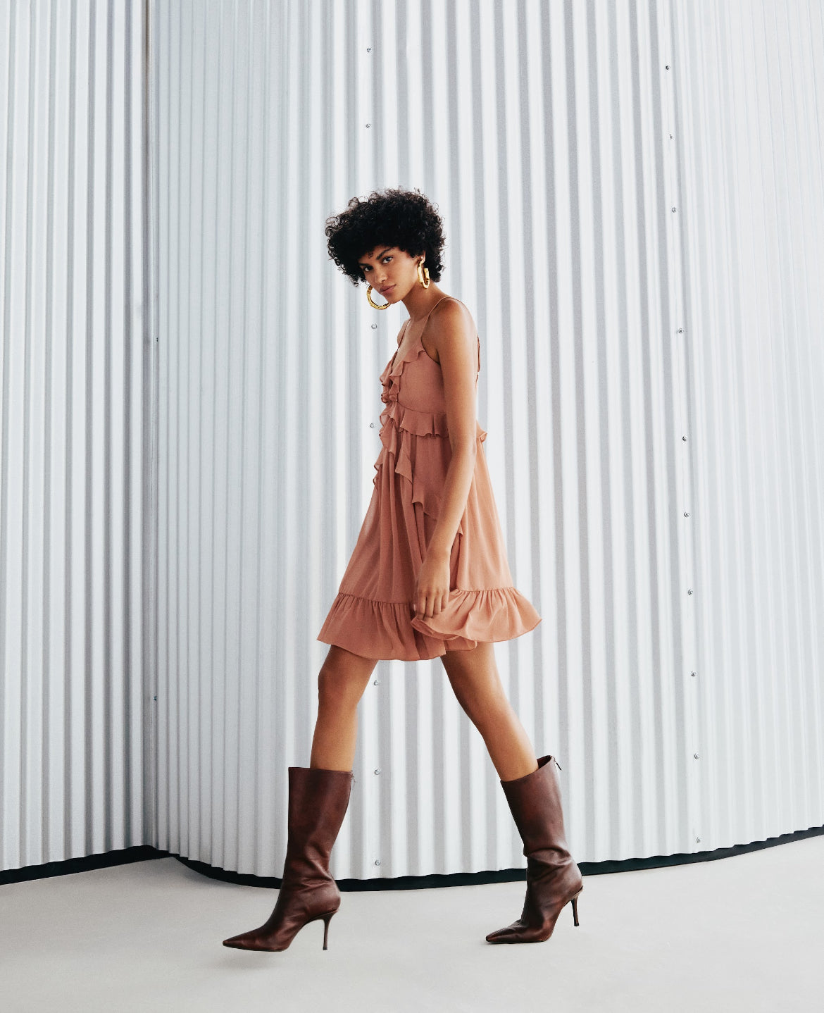 Vestido Boho Babados Alcinha em Chiffon