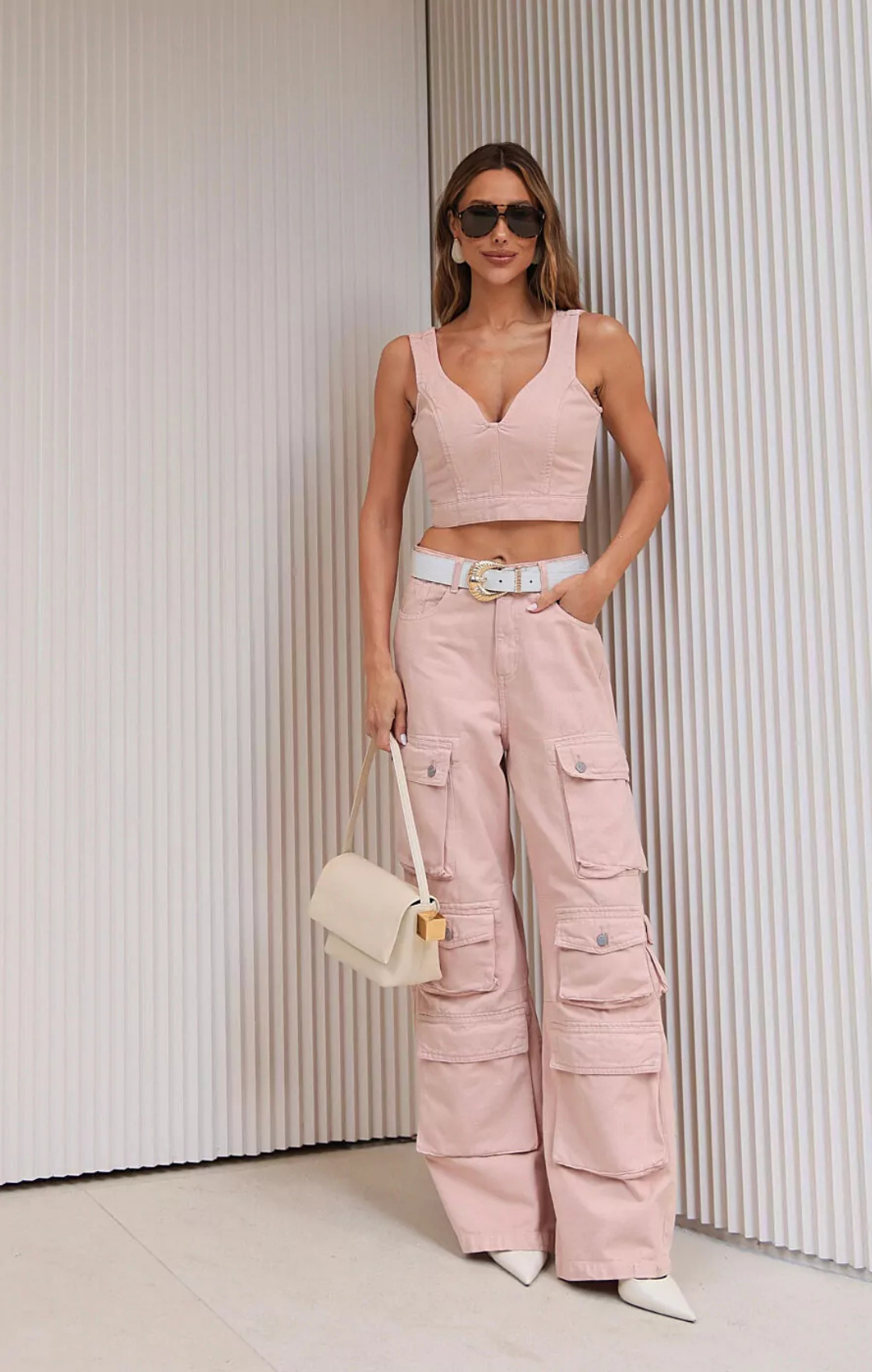 Calça Bolsos Cargo Iconic em Jeans