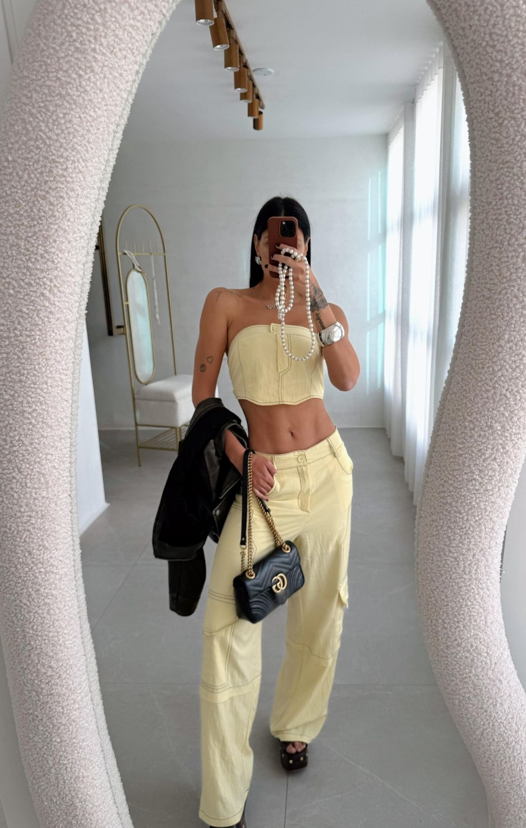 Conjunto Top Corset e Calça Cargo em Sarja