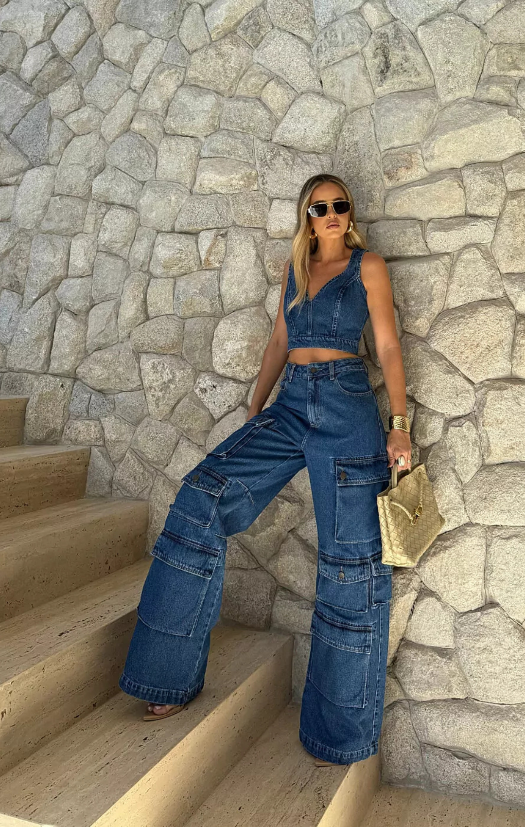 Calça Bolsos Cargo Iconic em Jeans