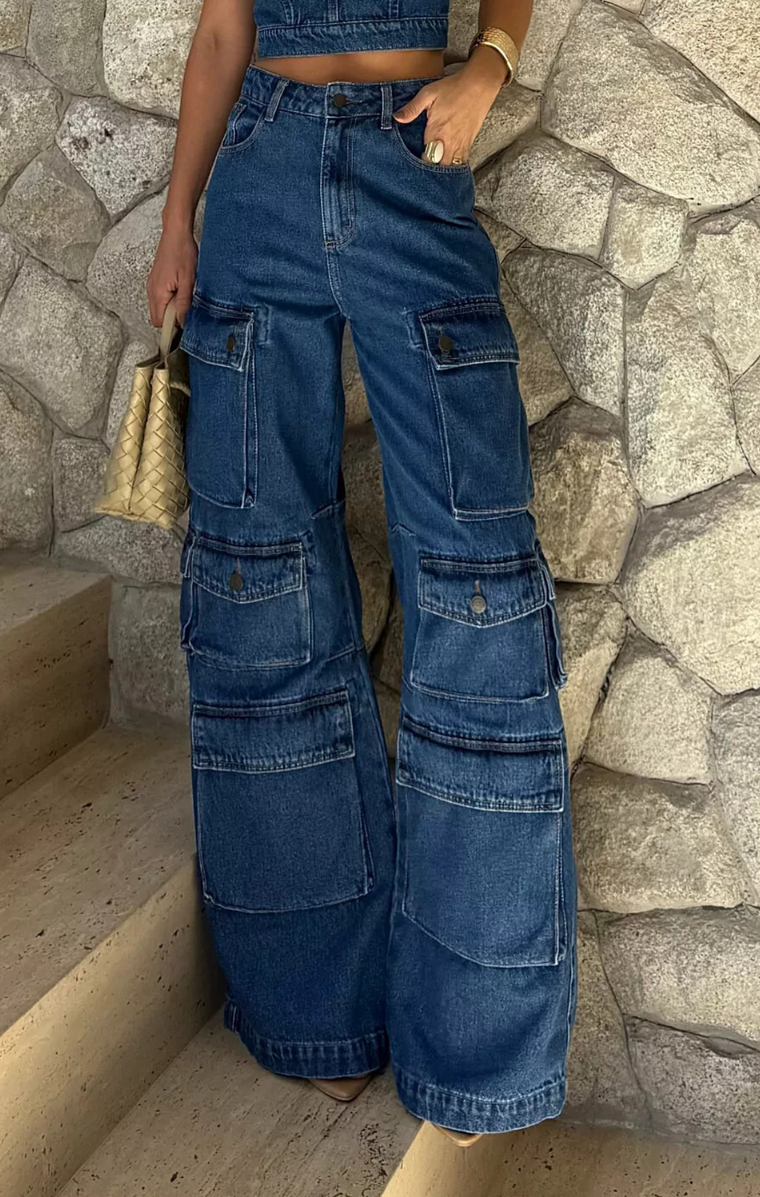 Calça Bolsos Cargo Iconic em Jeans
