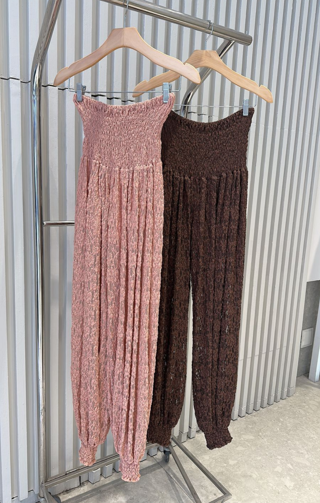 Calça Aladim Rendada