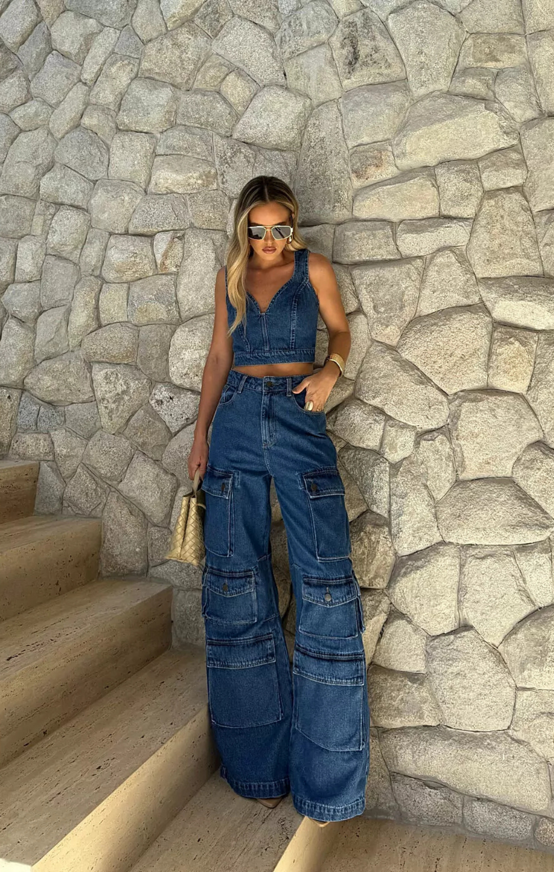 Calça Bolsos Cargo Iconic em Jeans