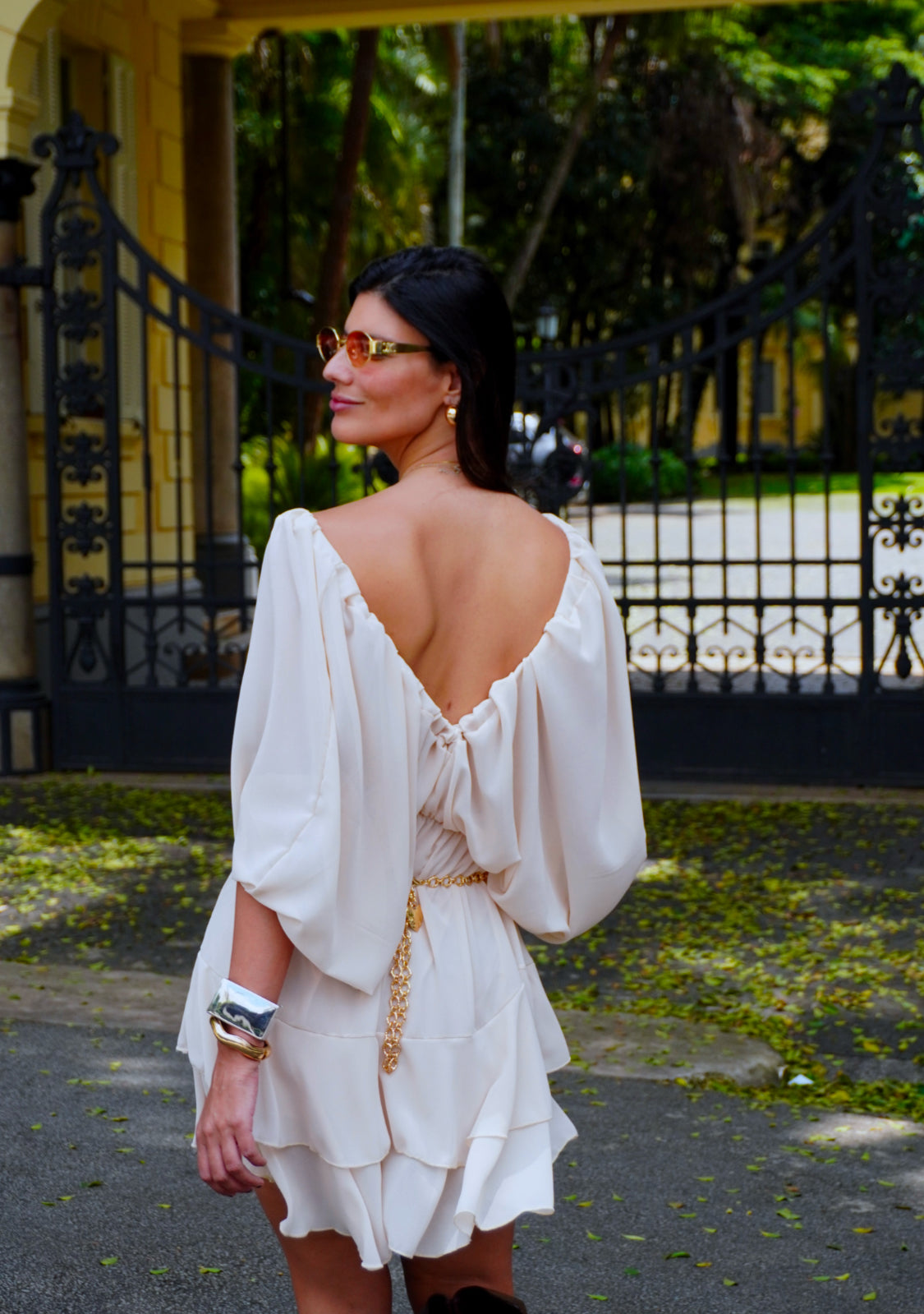 Vestido Decote V Manga Ampla em Chiffon