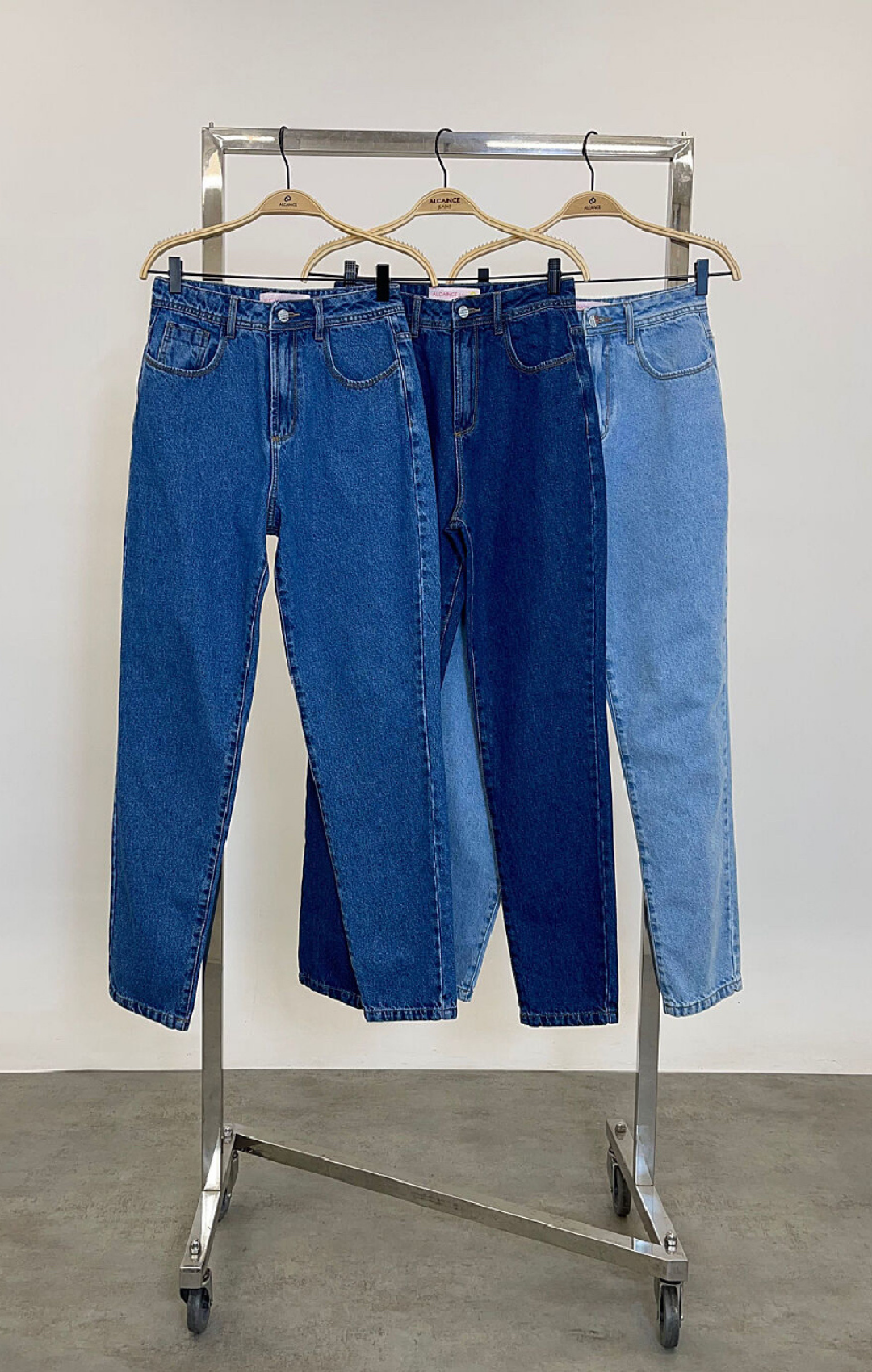 Calça Mom Clássica Jeans