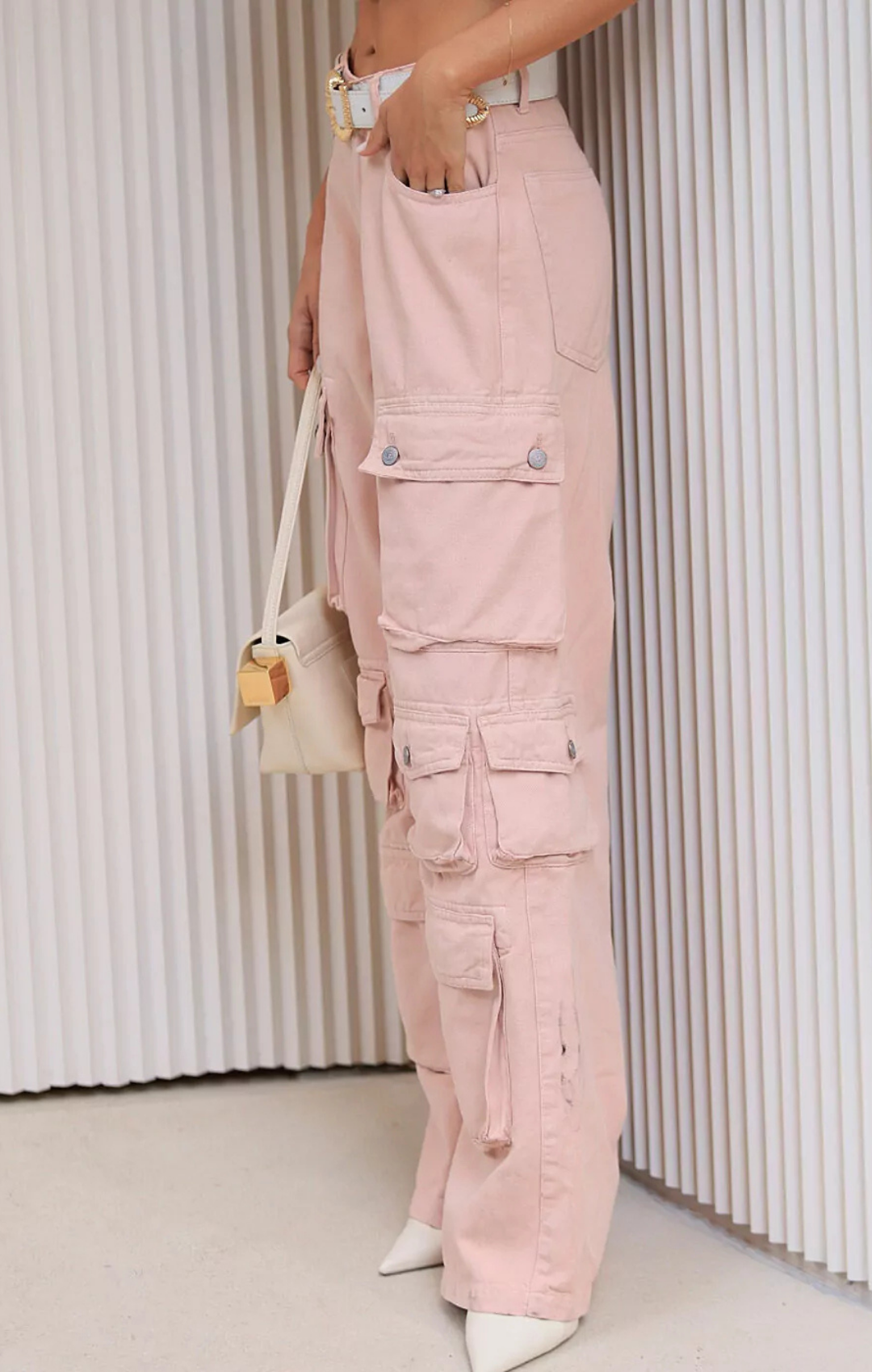 Calça Bolsos Cargo Iconic em Jeans