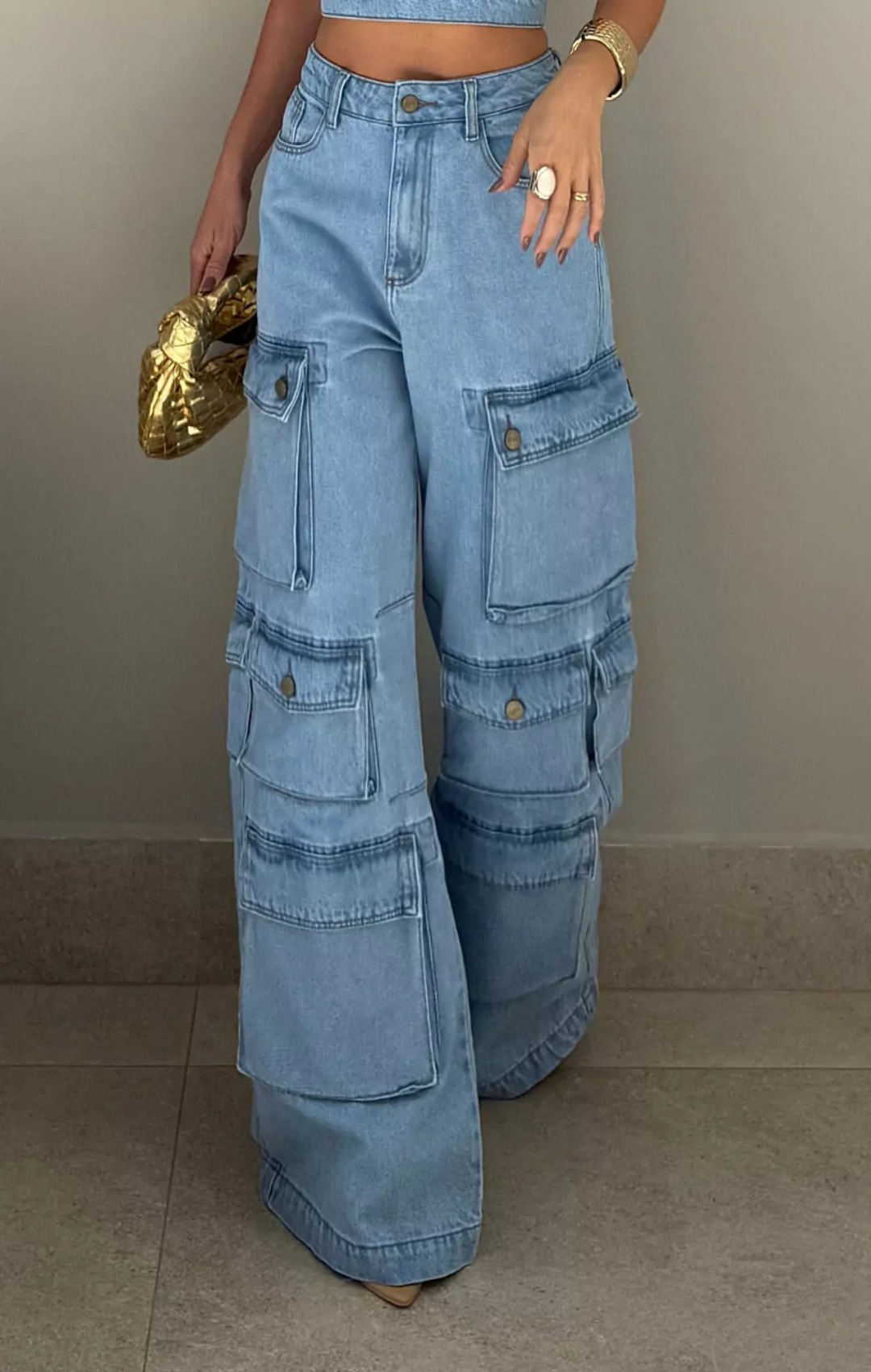 Calça Bolsos Cargo Iconic em Jeans
