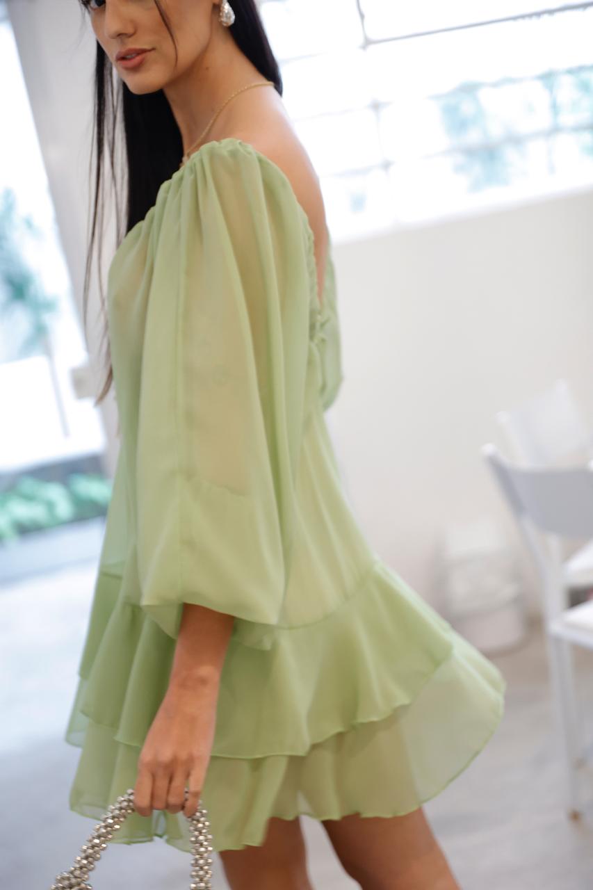 Vestido Decote V Manga Ampla em Chiffon