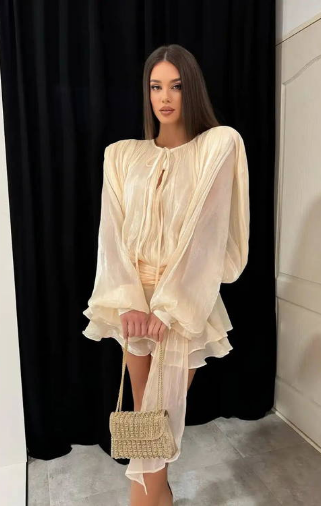 Vestido Boho Chic Zara Gringa Curto Toque de Seda