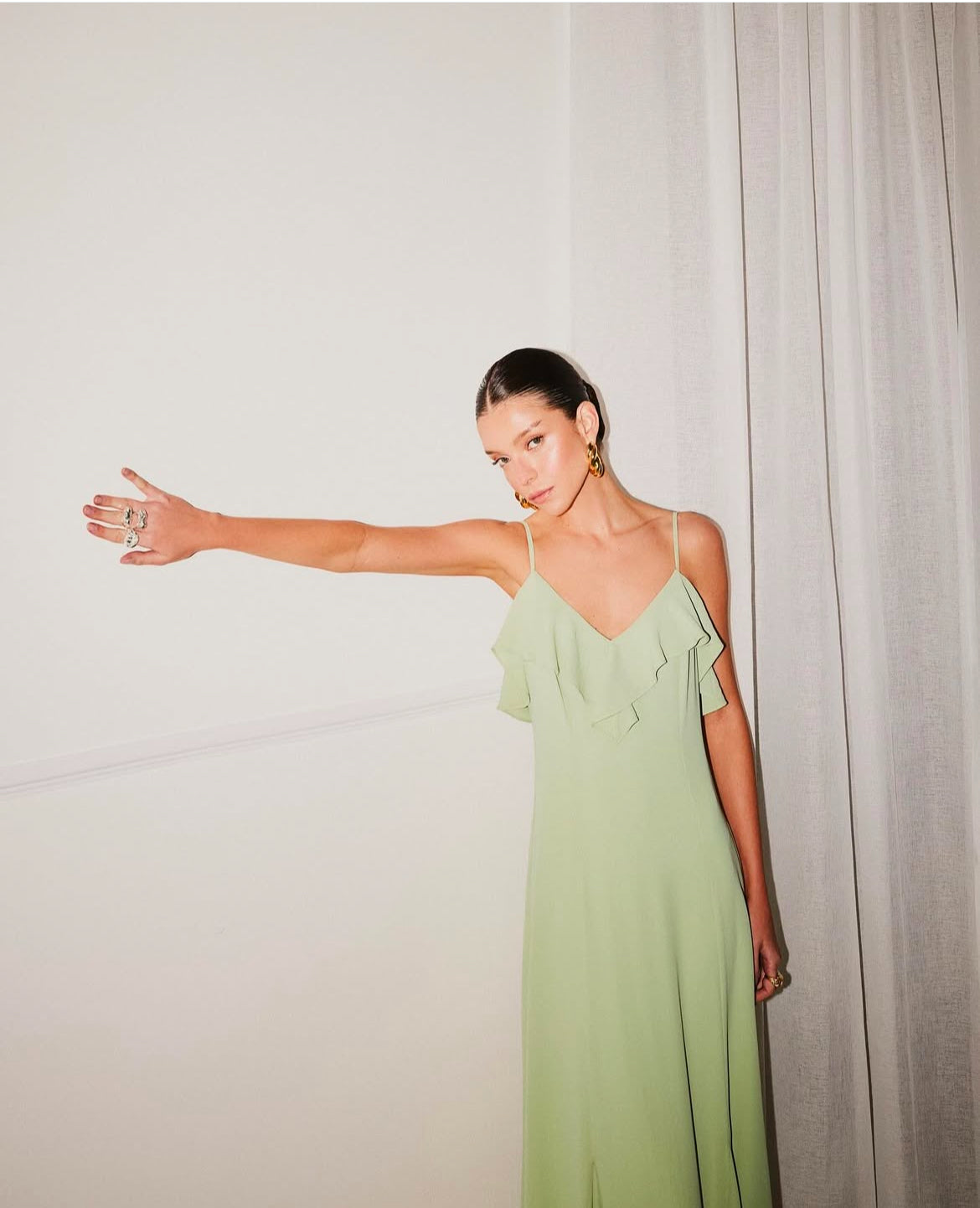 Vestido Longo Babados em Chiffon