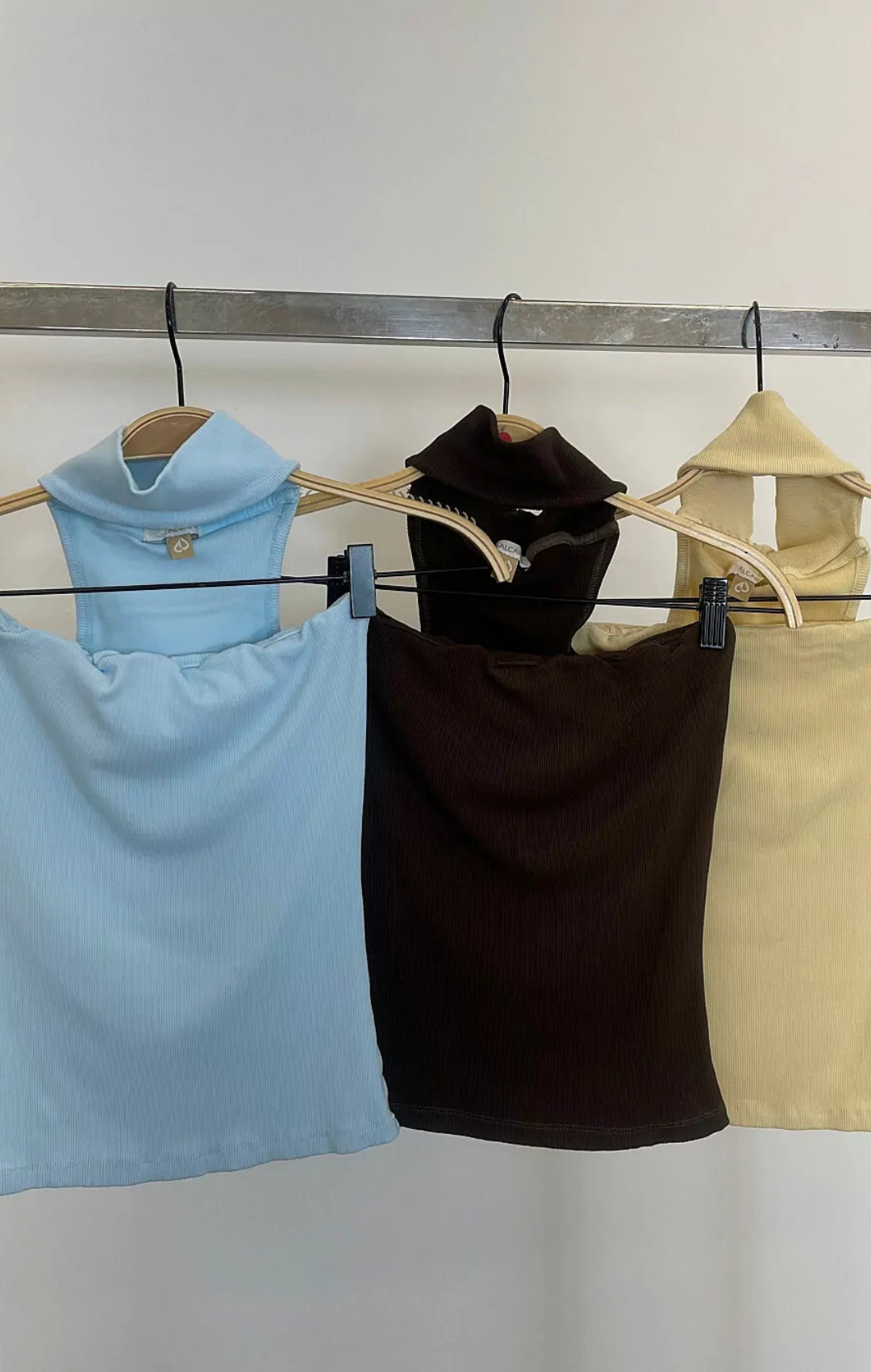 Blusa Gola Alta em Malha Canelada