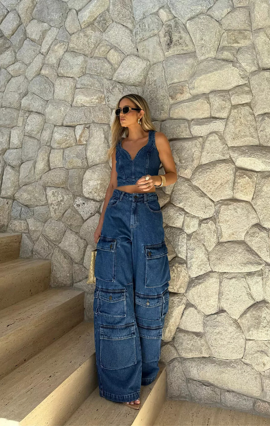 Calça Bolsos Cargo Iconic em Jeans