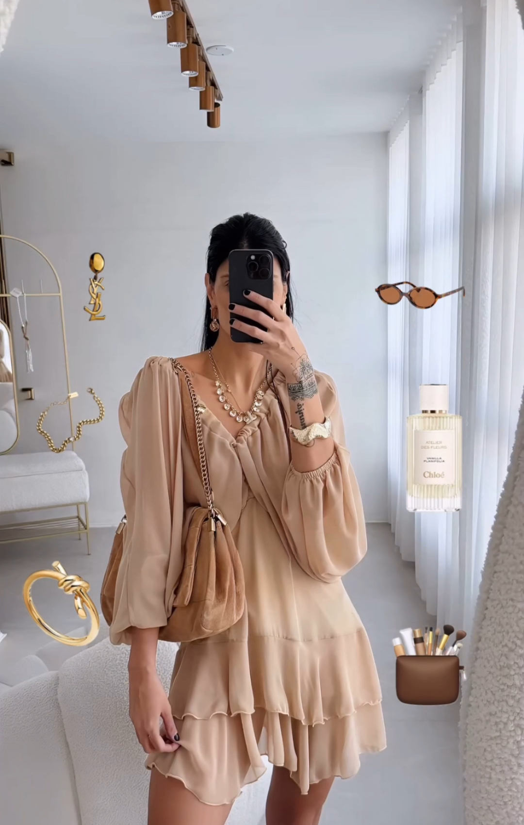 Vestido Decote V Manga Ampla em Chiffon
