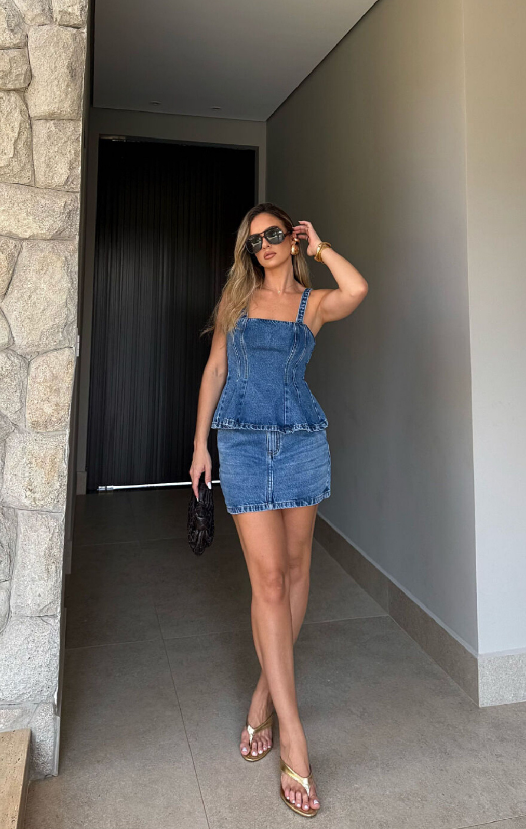 Top Peplum Recortes Brise em Jeans