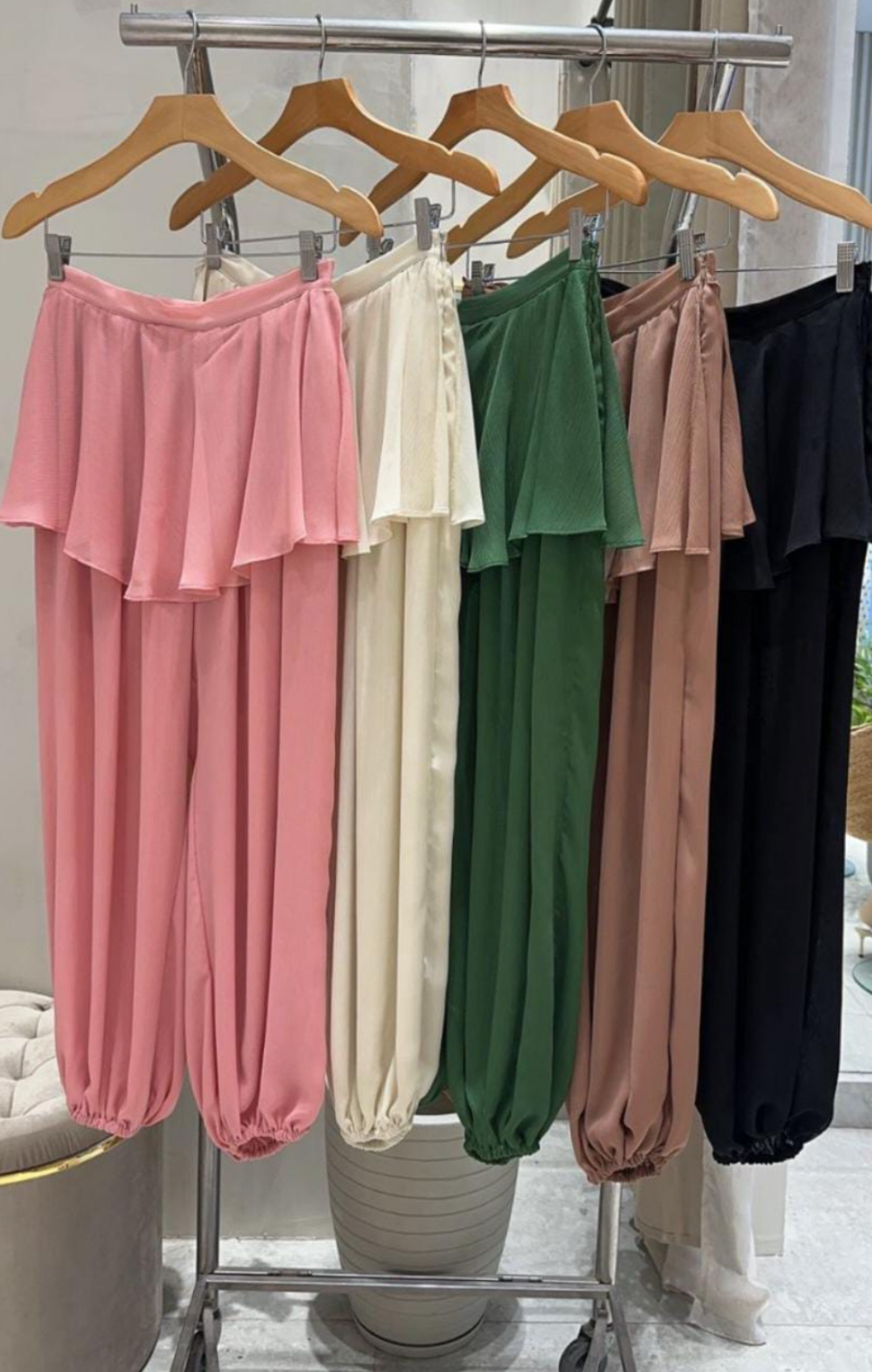 Calça Aladim Babados em Chiffon
